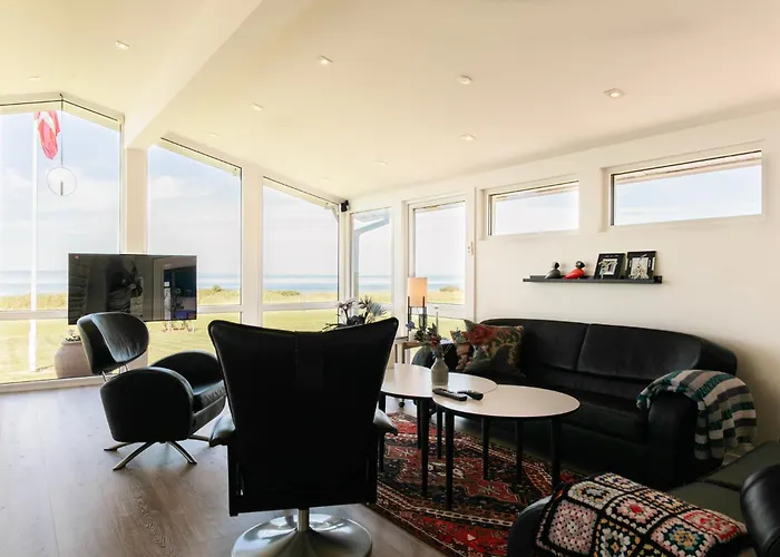 Strandhuset. Holiday home Asperup